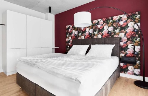 Berg Apartamento | Livisit Bergpartment 36 - Doppelbettzimmer 27 qm - mit Küchenzeile und Bad