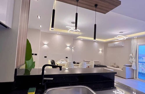 Madinaty Apartamento | Uptown Elite Apt.