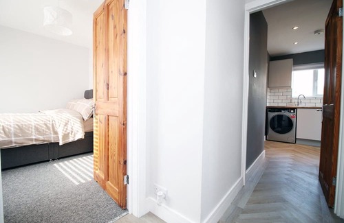 Cribbs Causeway Casa | Cohost Partners, Monthly/Weekly discounts