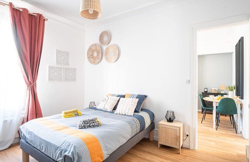 Cote Ouest Ormeaux Apartamento | Appartement à Deux pas de la Gare et Proximité Tram Pour Plage