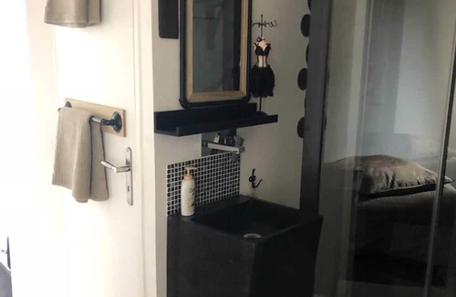 Vallieres Apartamento | Homerez - Nice studio for 4 ppl. at Clermont-Ferrand