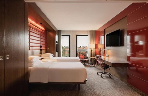 The Hague Center Casa | Ensuring a Very Comfortable & Memorable Stay! Pet-friendly Property!
