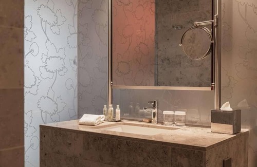 The Hague Center Casa | Ensuring a Very Comfortable & Memorable Stay! Pet-friendly Property!