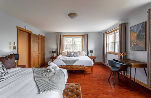 Mount Pocono Casa | Heated Indoor Private Pool | Hot Tub | Game Room