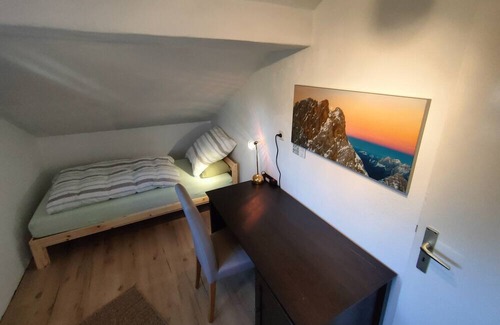 Garmisch-Partenkirchen Apartamento | Apartment 'Ferienwohnungen Alpspitzblick' with Mountain View, Shared Garden and Wi-Fi