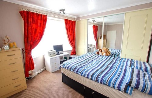 Norwich Casa | 3 Beds Sleeps 8 House Near California Cliffs Park