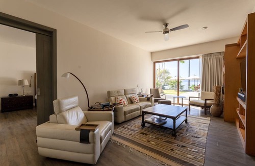 Ajijic Casa | Exclusive House with Padel, Lake Chapala Access