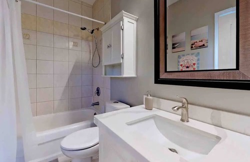Virginia Casa | Cozy 4BR House w/Pool Table, Foosball, Fire Pit