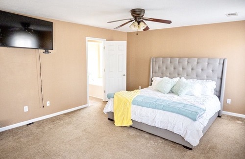 Huntcliff Casa | Spacious Columbia Getaway Minutes to Downtown!