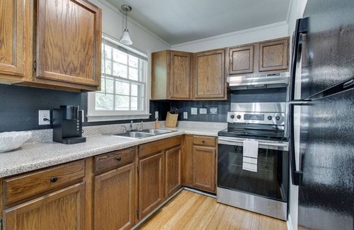 Murfreesboro Casa | Sunset Cottage: 2 bed 1 bath, Pet-Friendly.