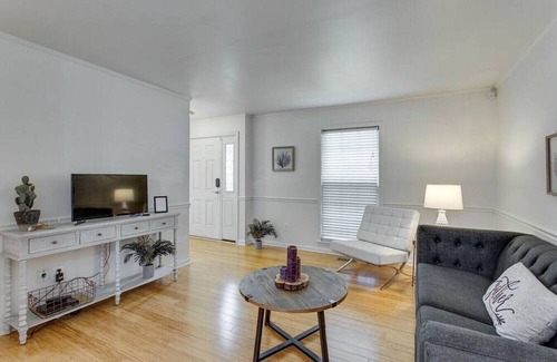 Murfreesboro Casa | Sunset Cottage: 2 bed 1 bath, Pet-Friendly.