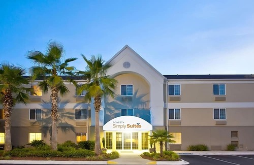 Baymeadows Casa | Jacksonville Hideaway: Comfortable Suite near The Cummer Museum! W/ Kitchen!