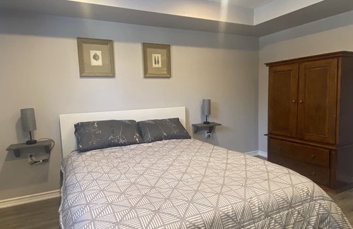Sundridge Casa | Downtown Belmont & Main - Lower level