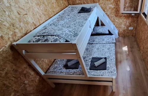 Razanac Alquiler De RV | Treehouse in Ljubac