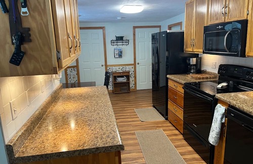 Wellston Cabina | Serenity Ridge - Private 3 bedroom cabin on 23 acres adjoining federal property