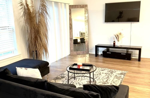 Newark Apartamento | Delightful 2-bedroom apartment in Newark with fitness room, WiFi
