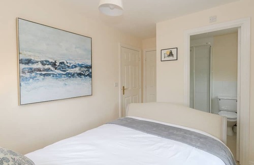 Sturminster Newton Cabaña | NO. 98, pet friendly, with a garden in Sturminster Newton