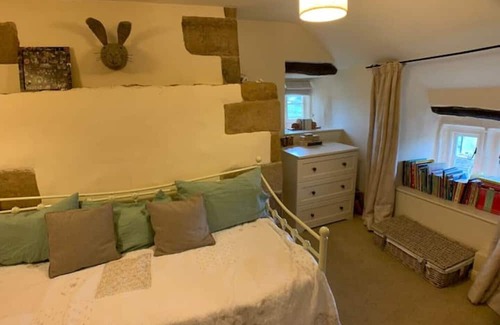 Foolow Cabaña | Grade II Listed Peak District Property