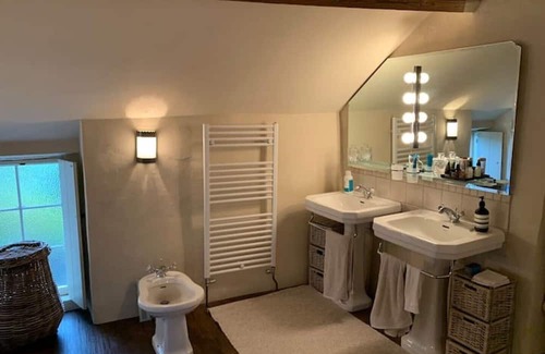 Foolow Cabaña | Grade II Listed Peak District Property