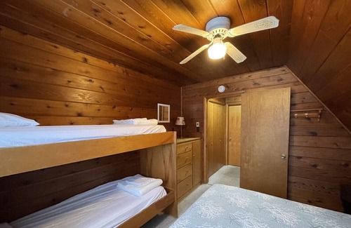 Stevensville Casa | Chalet on the Lake 100 w/ Beach Access, Pools, Sport Courts, Fishing Pond & more!