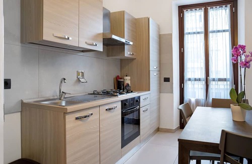 Saluzzo Apartamento | Apartment 'Civico 16' with Balcony