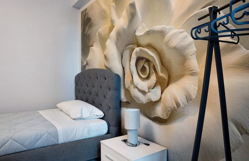 Saluzzo Apartamento | Apartment 'Civico 16' with Balcony