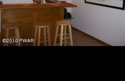 Wallenpaupauk Lake Estates Chalet De Esquí | A beautiful 3 bedroom chalet located close to Lake Wallenpaupack.