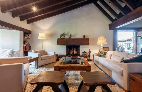Agua Fria Casa | Casa Lorenza: In the Center of Valle de Bravo