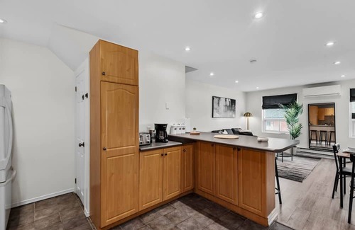 The Beaches Apartamento | Entire Unit-Walk To The Beach - 5 Mins To History