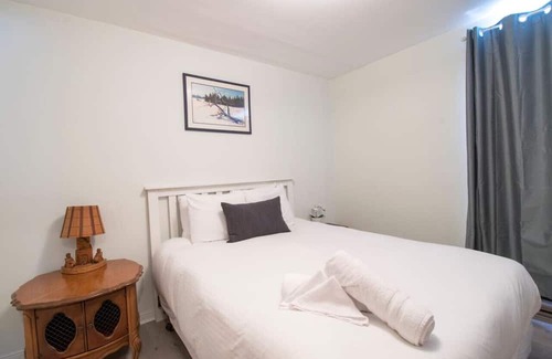 Tiny Casa | 3 Bdrm Family Escape - Steps from Sandy Beach!