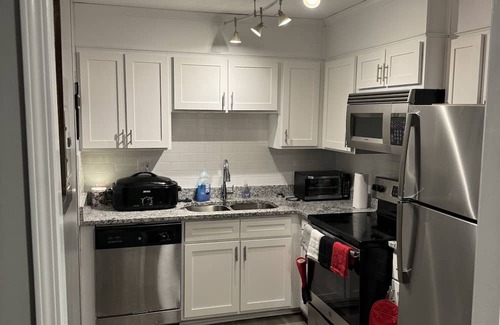 Raleigh Apartamento | 5 Minutes from Crabtree valley mall and wake med