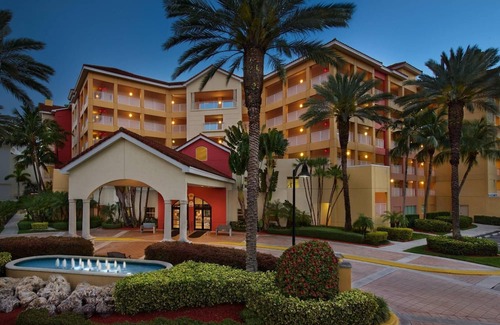 Doral Complejo | Miami Resort Weekend Get-A-Way - Mariott's Villas at Doral - May 4th & May 5th