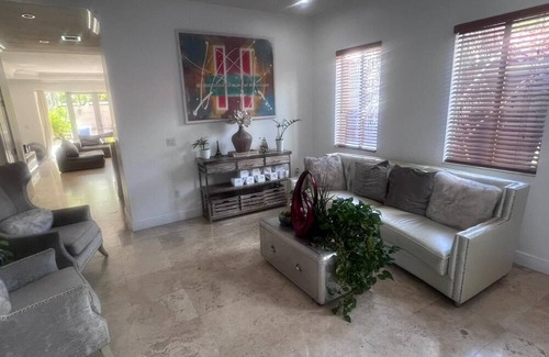 The Roads Casa | 3-bedroom 3.5 Bathrooms townhome in enjoyable Heart of Downtown Miami with Pool