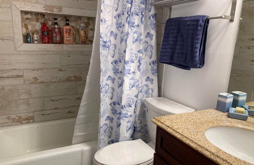 Ellettsville Casa | Charming 3-bedroom house in Ellettsville w/ Fiber internet & backyard fire pit