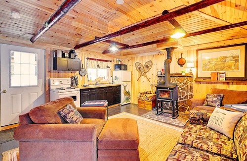Juniper Cabina | Nordic Spa, Waterfront, Woodstove, Cabin 2