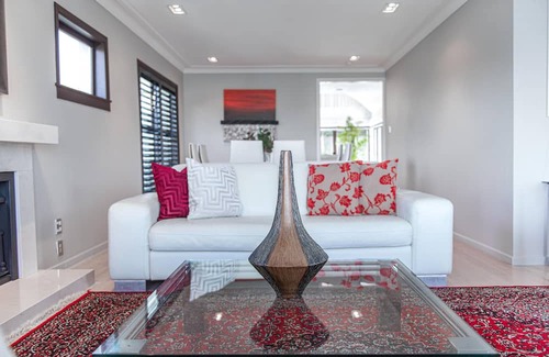 Remuera Casa | Premier and Roomy 4BR Holiday Home in Auckland