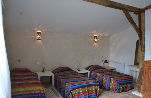 Charente Limousine Casa | Holiday Home 'Gîte Le Clou' with Private Garden