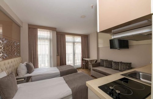 Talimhane Casa | Large Double Room - Taksim Peri Suite Hotel