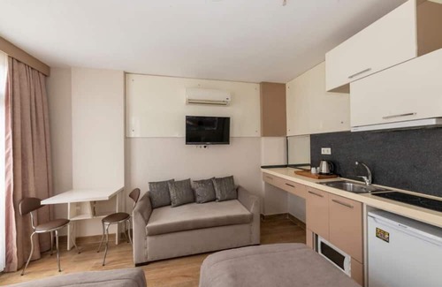 Talimhane Casa | Large Double Room - Taksim Peri Suite Hotel