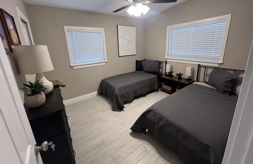 Pine Hills Casa | Remodeled 3br 1b Orlando FL home. Near Main events