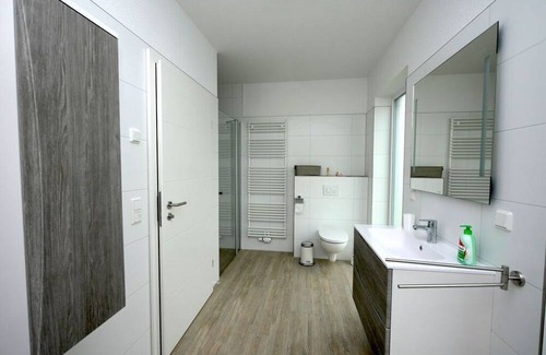 Trent Villa | "Home port" Modern retreat