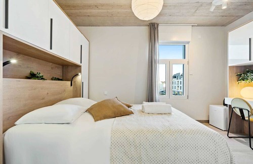 Bonnevoie Cama Y Desayuno | Dormitory Room in Residence Imma