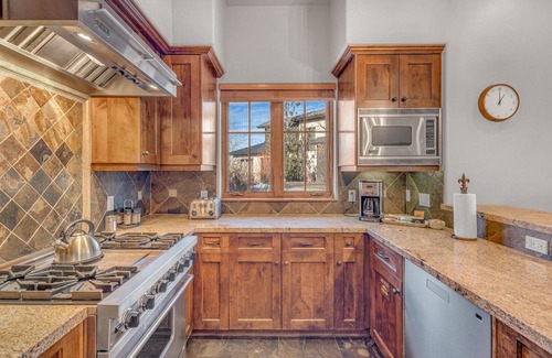 Pronghorn Casa | Upscale 4 BR Townhouse @ Juniper Preserve Resort
