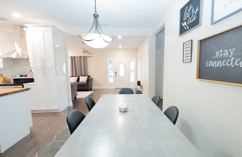 Glendale Casa | 9.4 Miles From Downtown Glendale