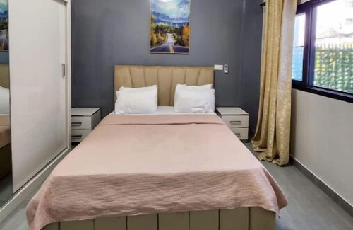 Dakar Apartamento | Elegant Appartement F3 - Point E Dakar. Sécurisé & Centrale Tout Service Inclus