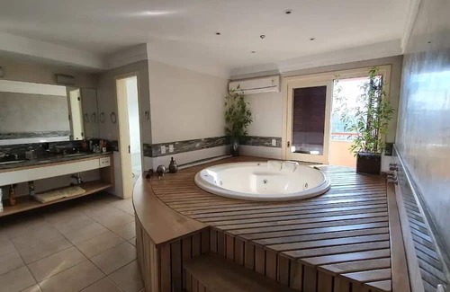 Bom Fim Apartamento | Flat 85 m2 Privativo, com Serviço de Hotelaria