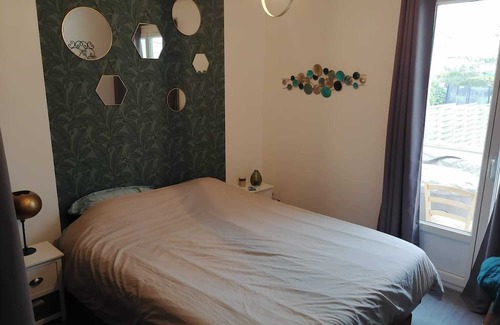 Senlis Casa | Homerez - Nice house for 7 ppl. with garden, terrace and balcony at Senlis