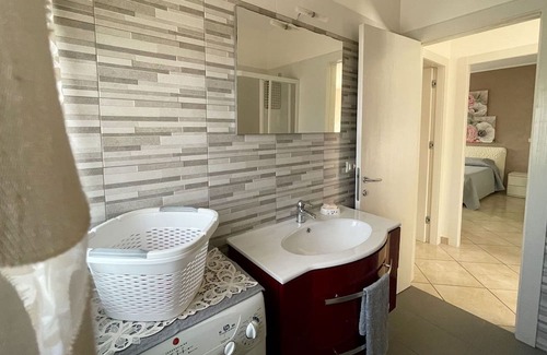 Petacciato Apartamento | Beautiful apartment for 4 people with WIFI, A/C, TV and patio