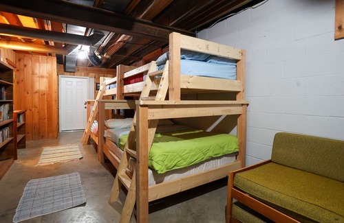 Natural Bridge Cabina | Mountain Lodge: Heated Pool 83°