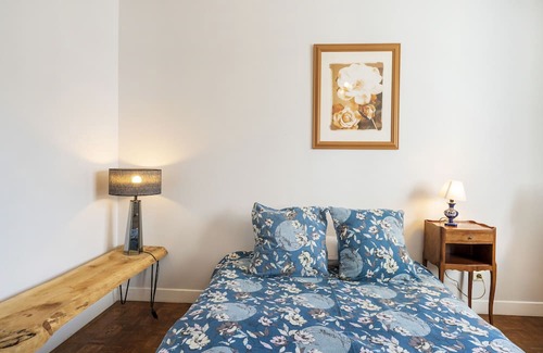Yzosse Casa | Charming and spacious detached house with private terrace, private garden and Wi-Fi.